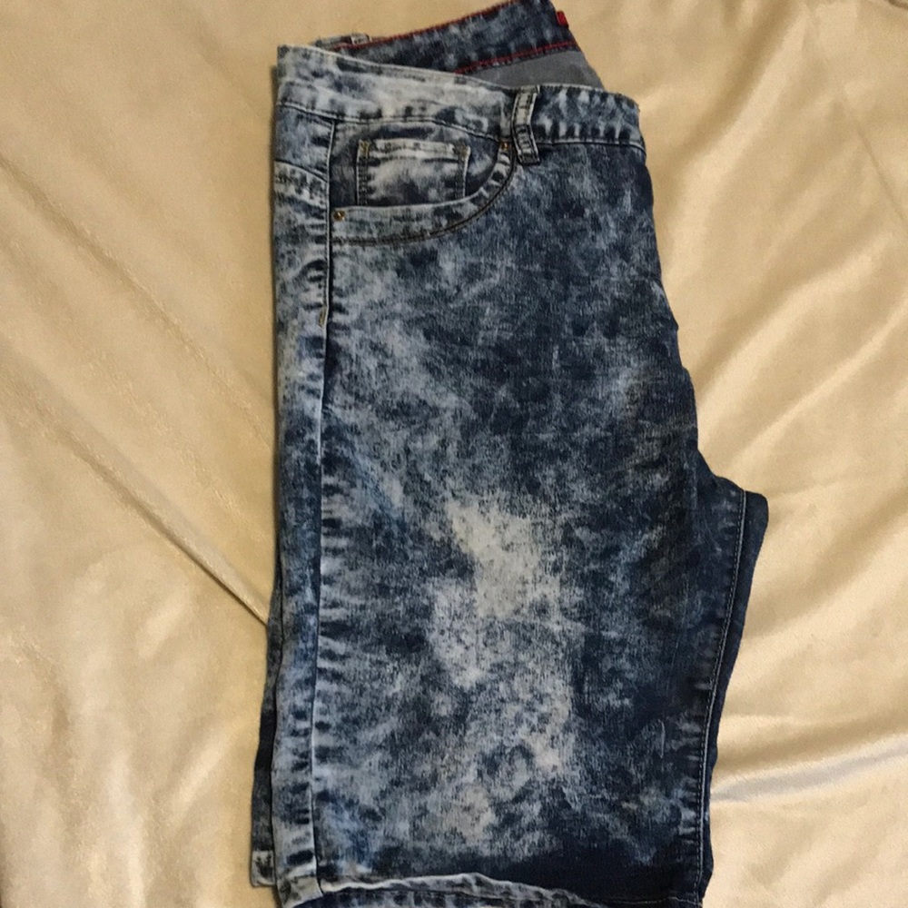 V.I.P stretchy denim short